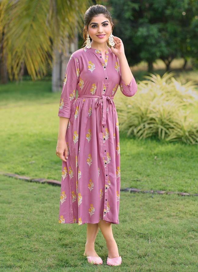 Rayon Pink Casual Wear Printed Readymade Kurti 